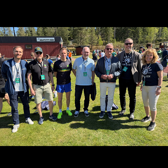 Gruppbild på representanter från 10mila.